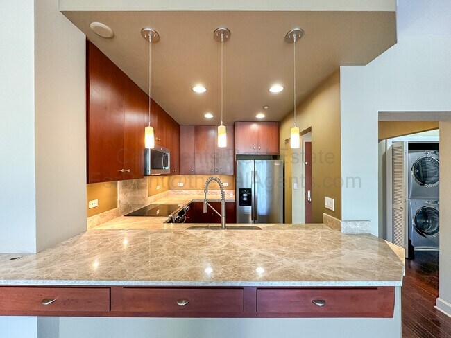 Foto del edificio - 585 9th St