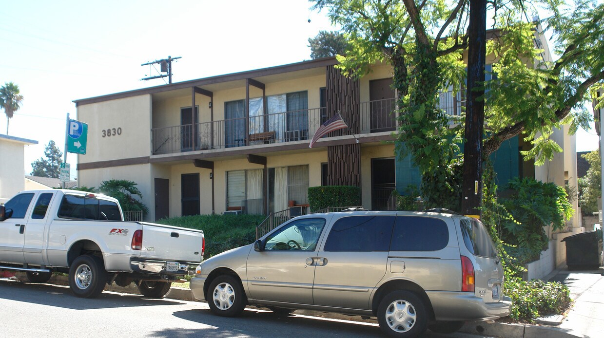 Building Photo - 3830 Orangedale Ave