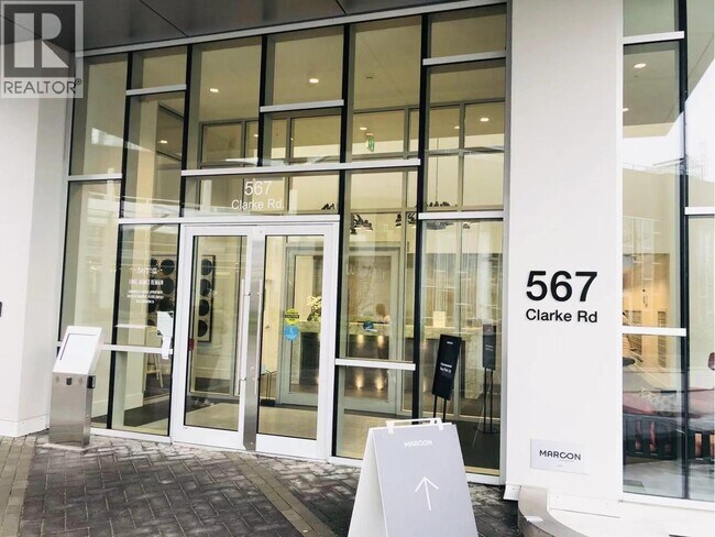 Building Photo - 567 Clarke Rd