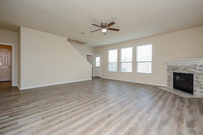 Foto del edificio - 29459 Forest Floor Ln