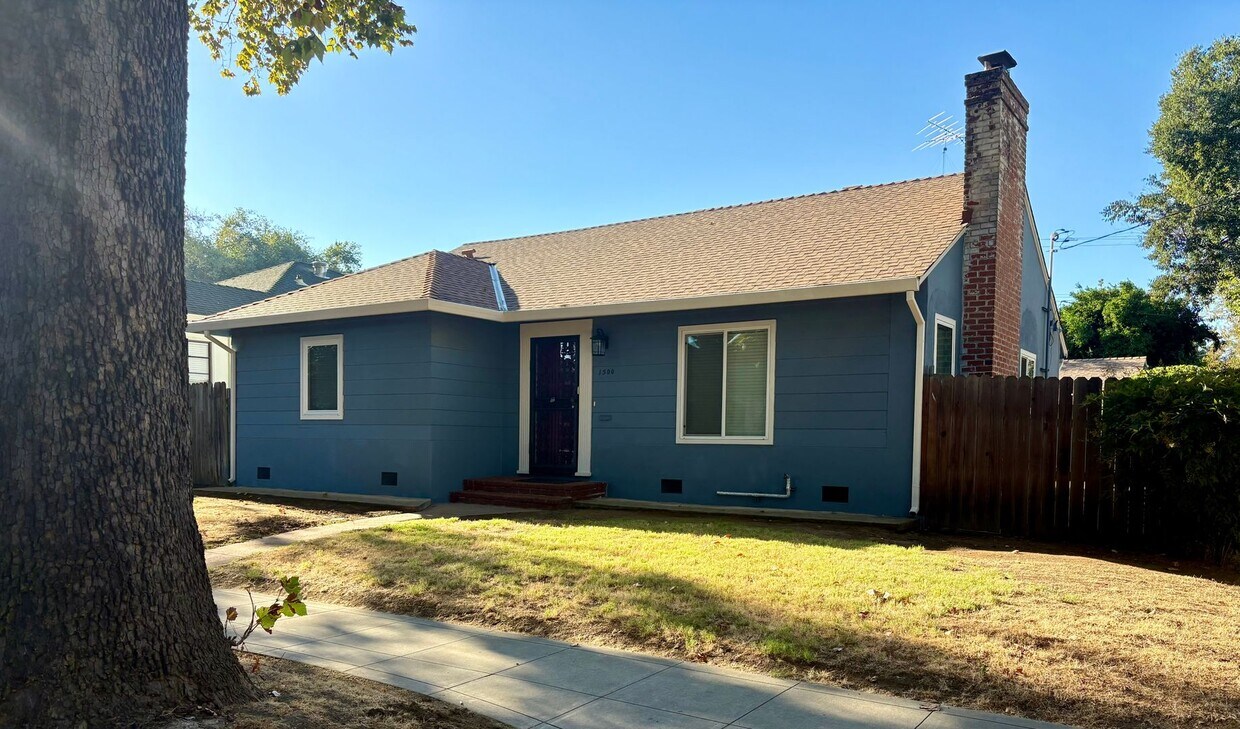 Foto principal - Updated and Stunning 2bed/1bath home in Mi...