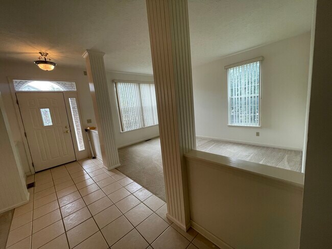 Foto del edificio - 9785 Valley Springs Blvd