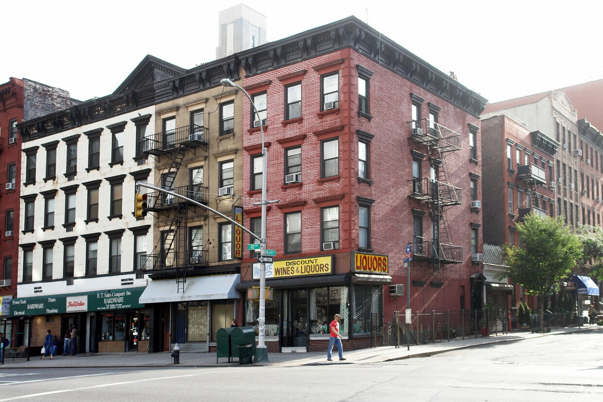 Primary Photo - 467 W 49th St