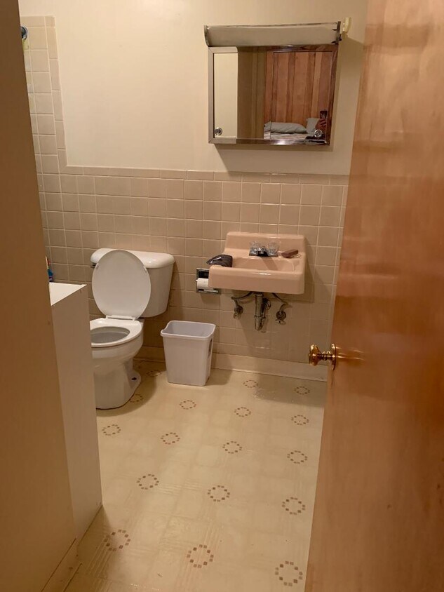 Foto principal - 955 6th Ave E