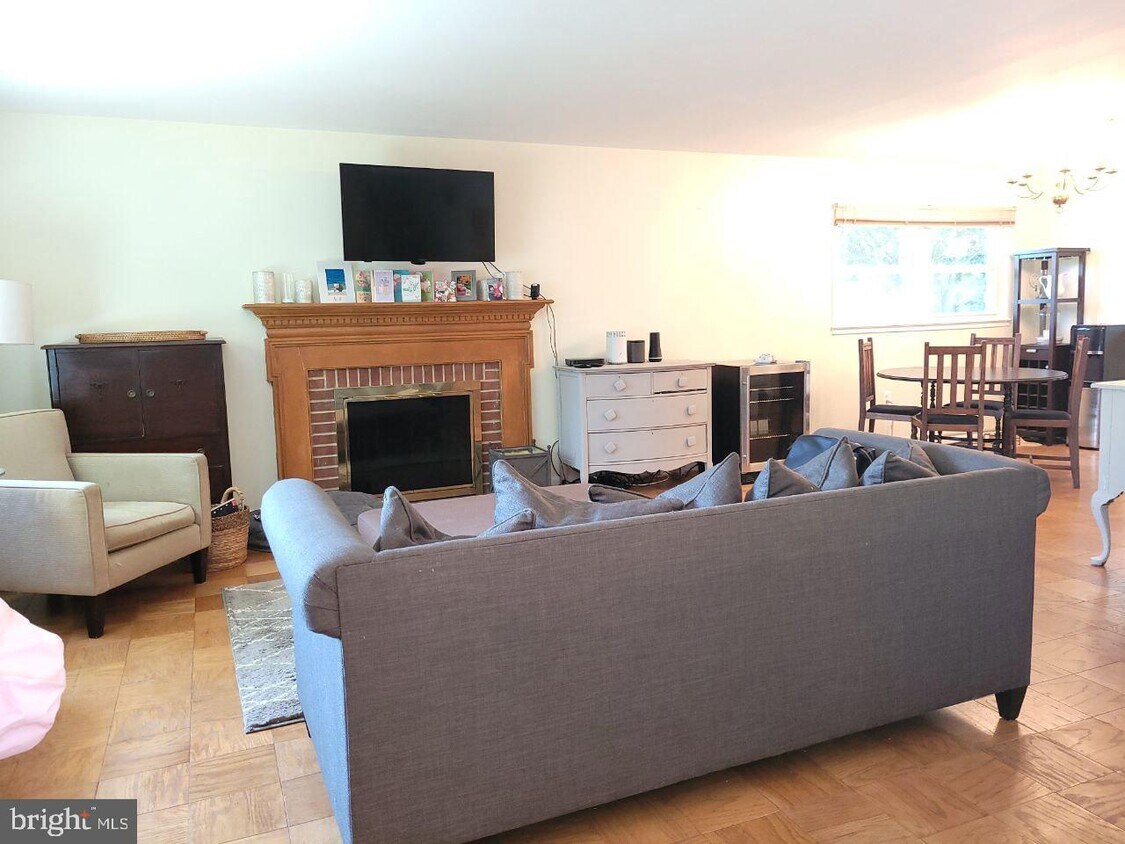 1410 Pathfinder Ln, McLean, VA 22101 House Rental in McLean, VA