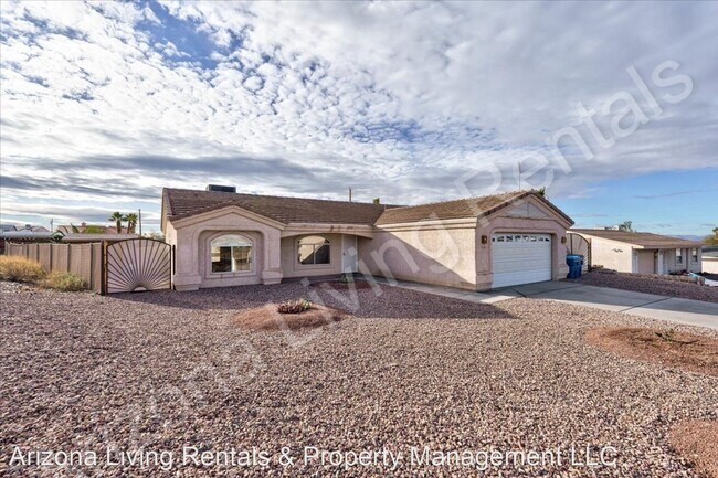 Foto del edificio - 3 br, 2 bath House - 3400 Jamaica Blvd N