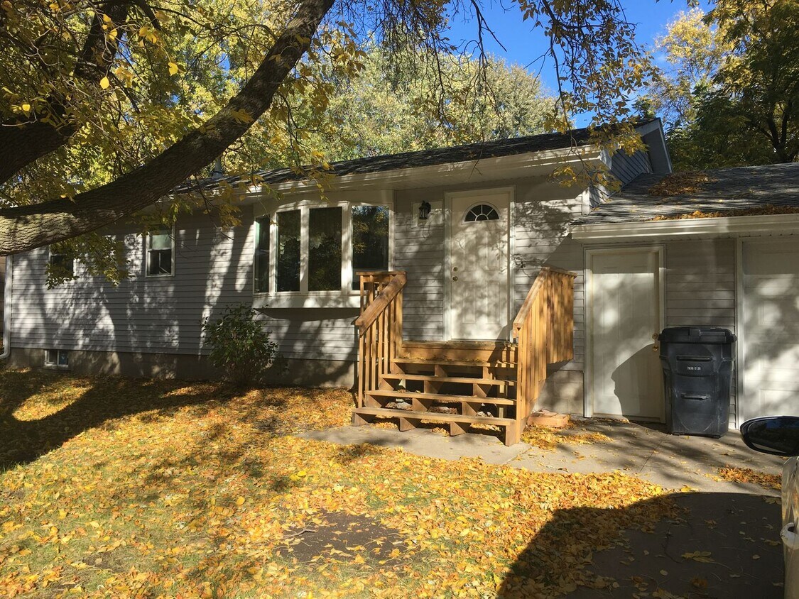 Foto principal - 3 Bed 1 Bath