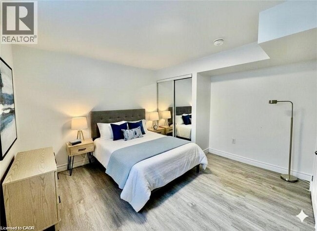 Building Photo - 916 Magdalena Ct