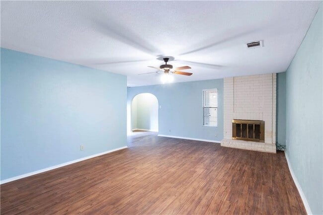 Foto del edificio - 5604 Palo Blanco Ct