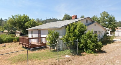 Building Photo - 13692 Lassen St
