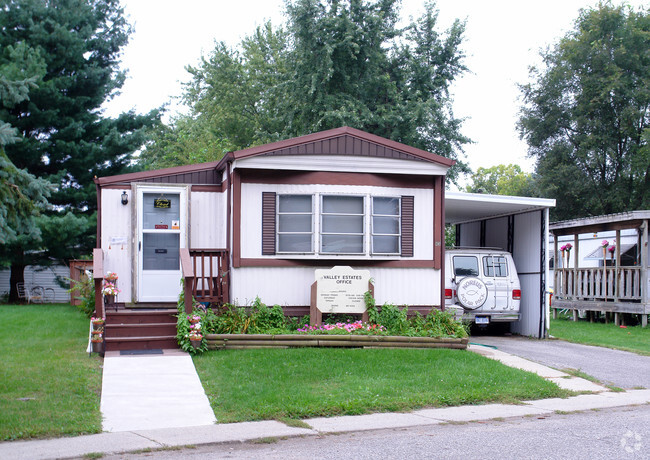 Building Photo - Valley Estates