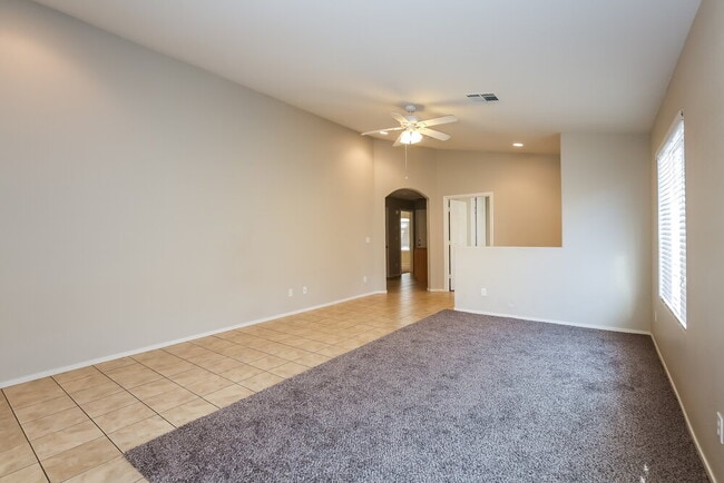 Building Photo - 546 Truffles St