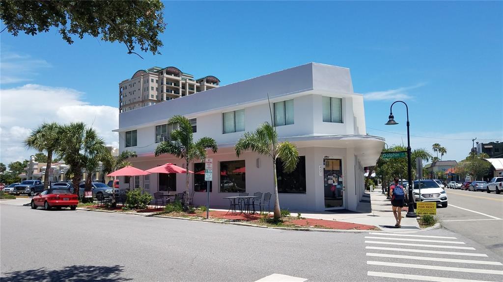 Foto principal - 1508 Dolphin St