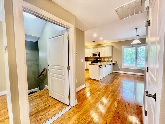 Foto del edificio - 3 Bedroom 2.5 Bath in the Vista