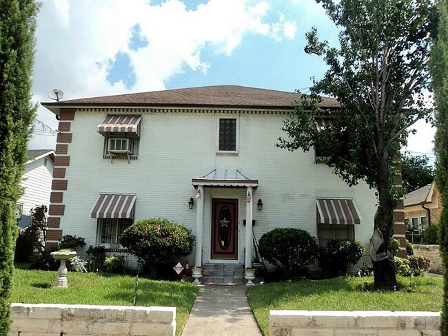 Building Photo - 2211 Ruth St