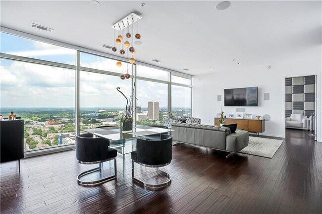 Foto del edificio - 45 Ivan Allen Jr Blvd NW