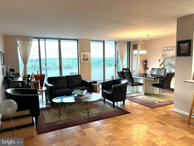 Foto del edificio - 5101 River Rd