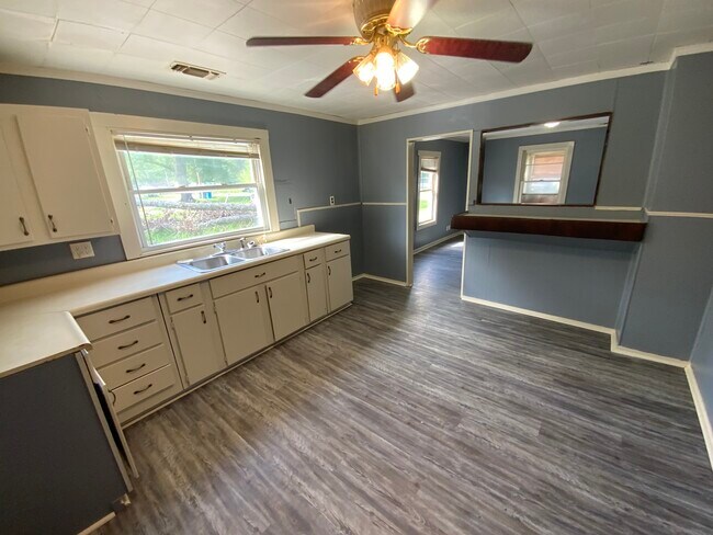 Building Photo - 117 Vance Ln