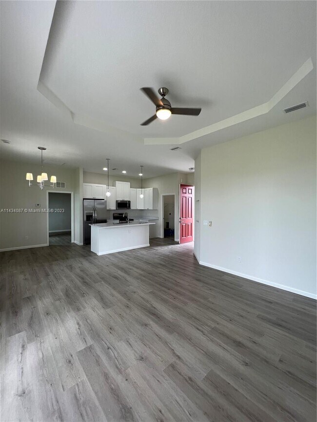 Building Photo - 1025 Jupiter Lp