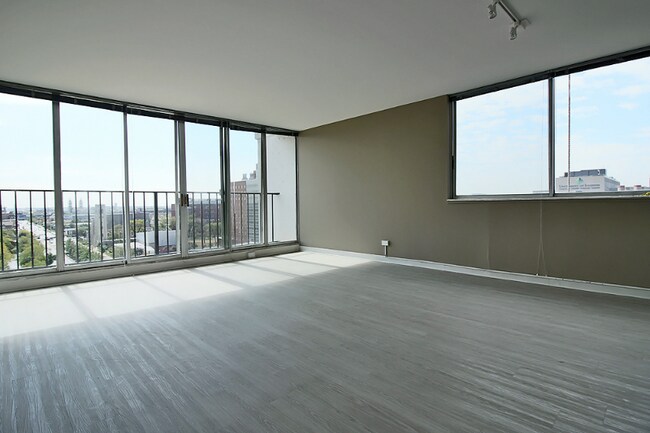Foto del edificio - 910 S Ashland Ave