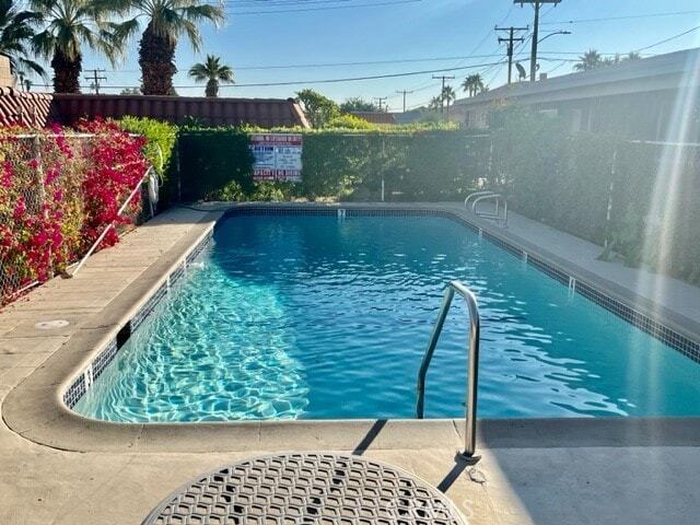 Foto del edificio - 37111 Cathedral Canyon Dr