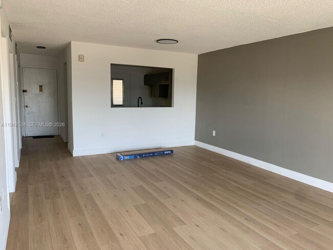 Building Photo - 3600 NE 170th St