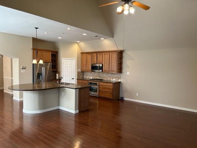 Building Photo - 1702 Estacado Dr