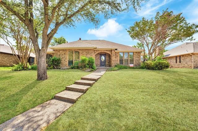 Building Photo - 3305 Coyote Way