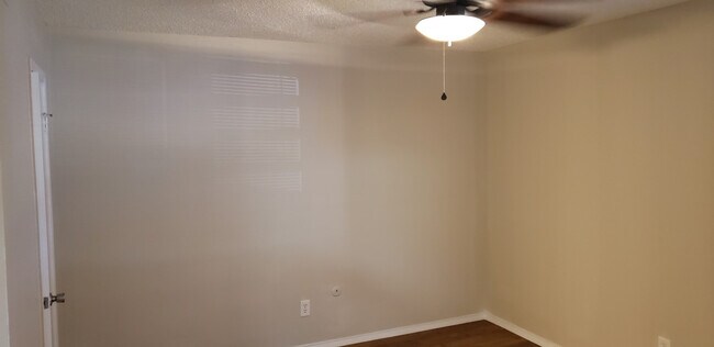 Building Photo - 2311 Basil Dr, #C108
