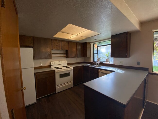 Building Photo - 3673 Britton Rd