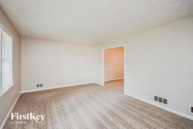 Building Photo - 4627 Eberline Ct
