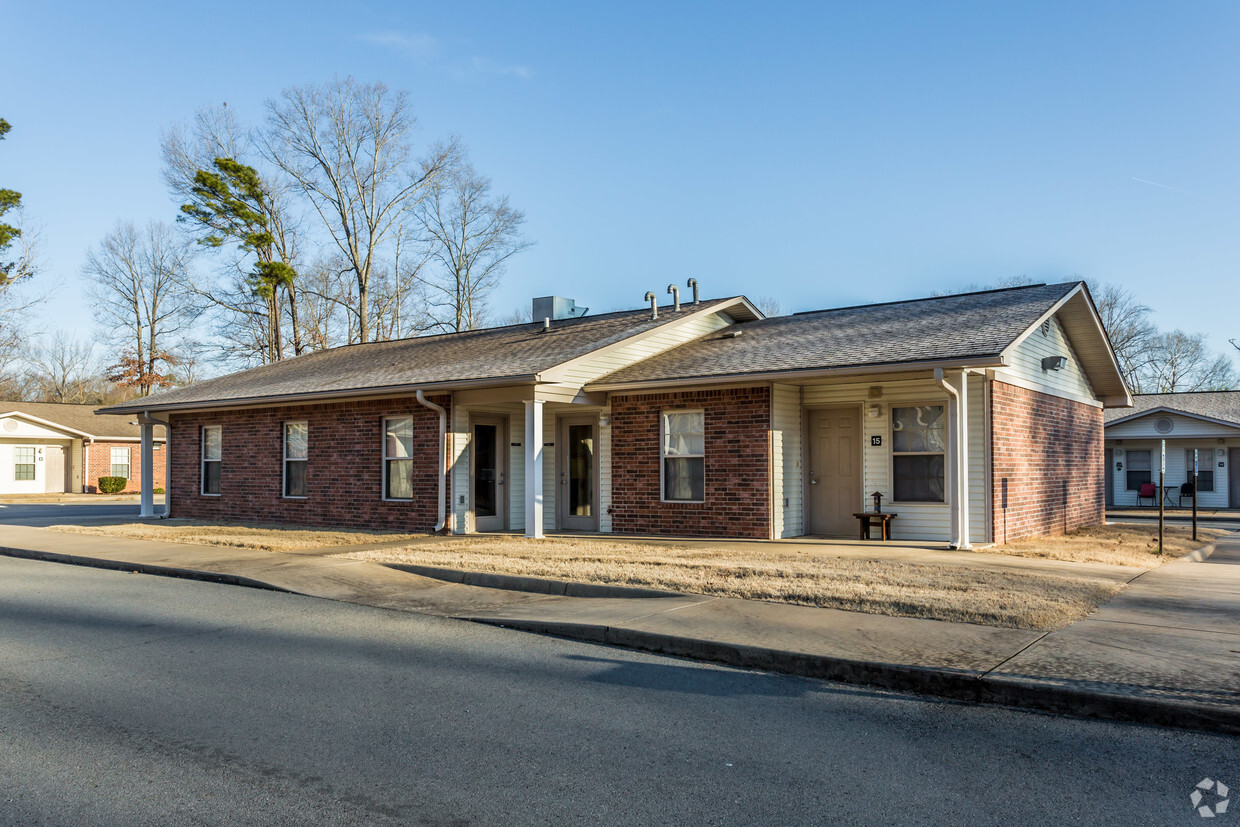 Primary Photo - Birch Apartments