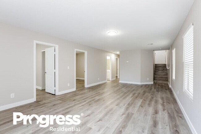 Foto del edificio - 6578 Holly River St