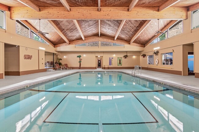 Building Photo - Plymouth Pointe