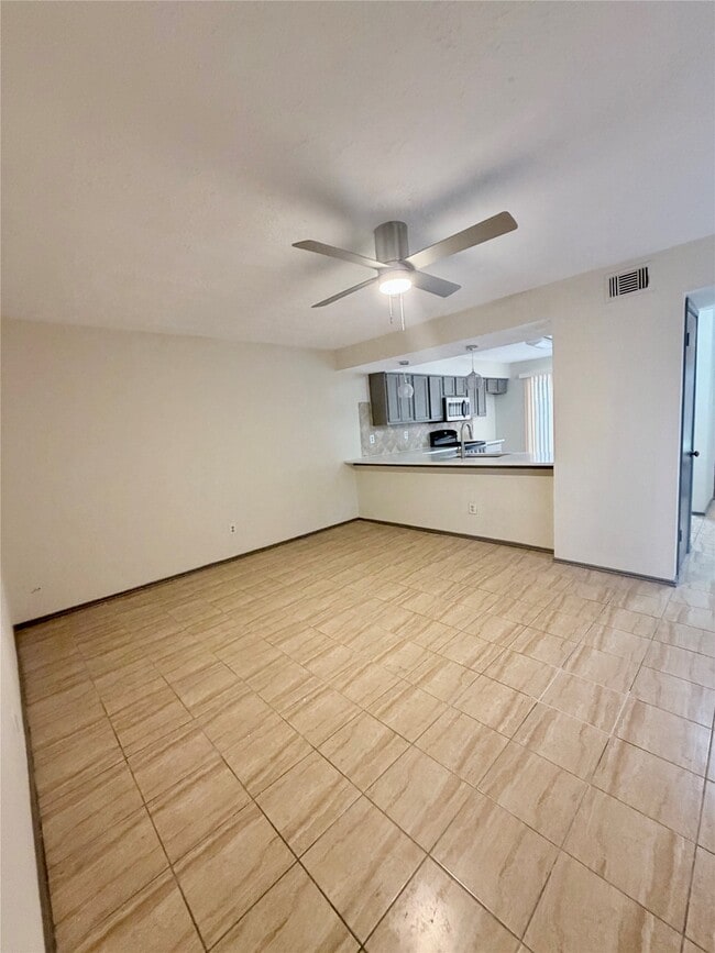 Building Photo - 9327 Westacre Pl