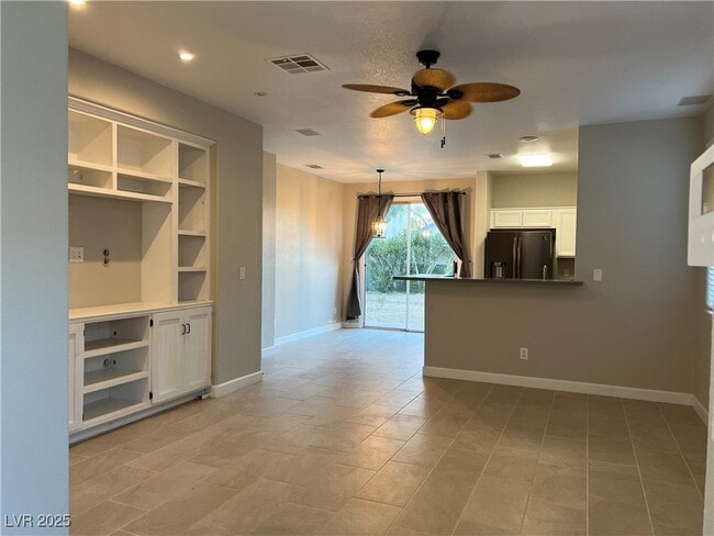 Building Photo - 8824 Iron Hitch Ave