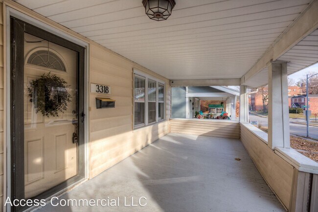 Foto del edificio - 4 br, 2 bath  - 3318 Jackson St