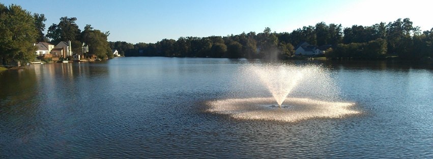 Community lake - 7713 Breaker Point Ct