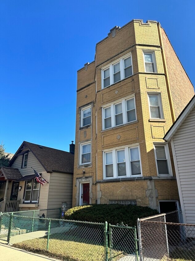 7835 S Dobson Ave, Chicago, IL 60619 House Rental in Chicago, IL