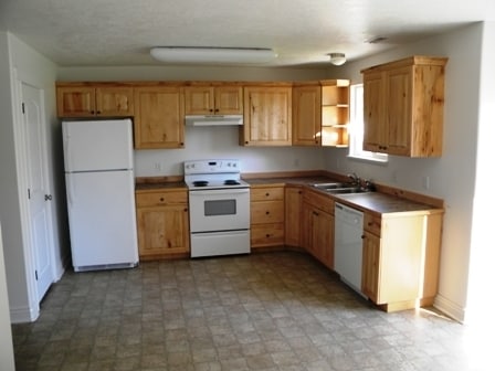 Building Photo - Great Town Home for Rent in Ogden