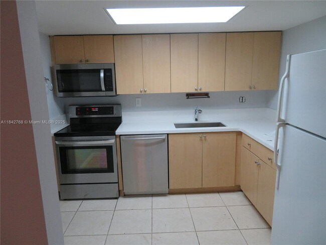 Foto del edificio - 13878 SW 67th Terrace