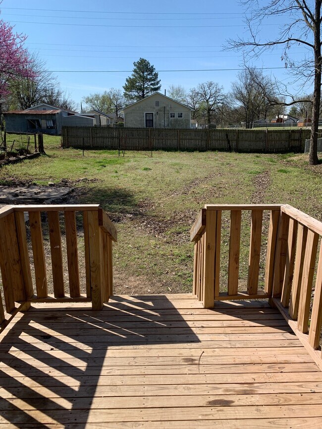 Foto del edificio - 3204 Russell St