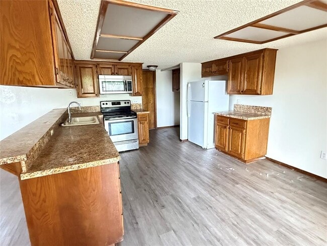 Building Photo - 217 Woodbridge Cir