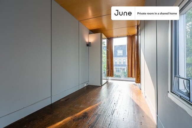 Private bedroom in 6 bed/6 bath Home - Private bedroom in 6 bed/6 bath Home