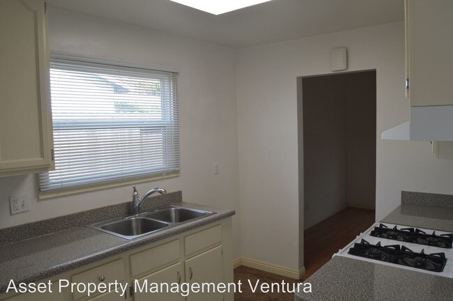Building Photo - 4 br, 2 bath House - 274 Ashwood