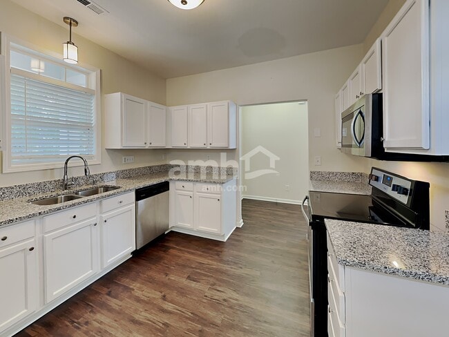 Foto del edificio - 11234 Heritage Green Dr