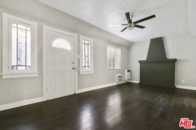 Primary Photo - 4153 Monroe St