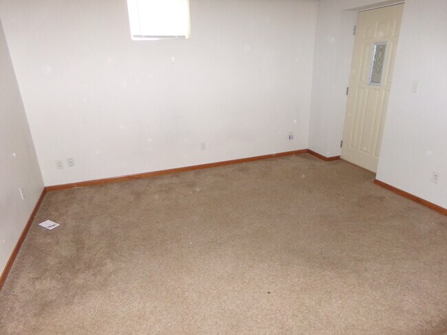 Building Photo - Modern Duplex Near Union College