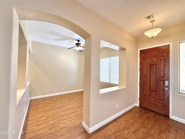 Building Photo - 12816 W Vista Paseo Dr