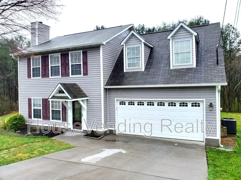 Foto principal - 9734 Hawkdale Ln